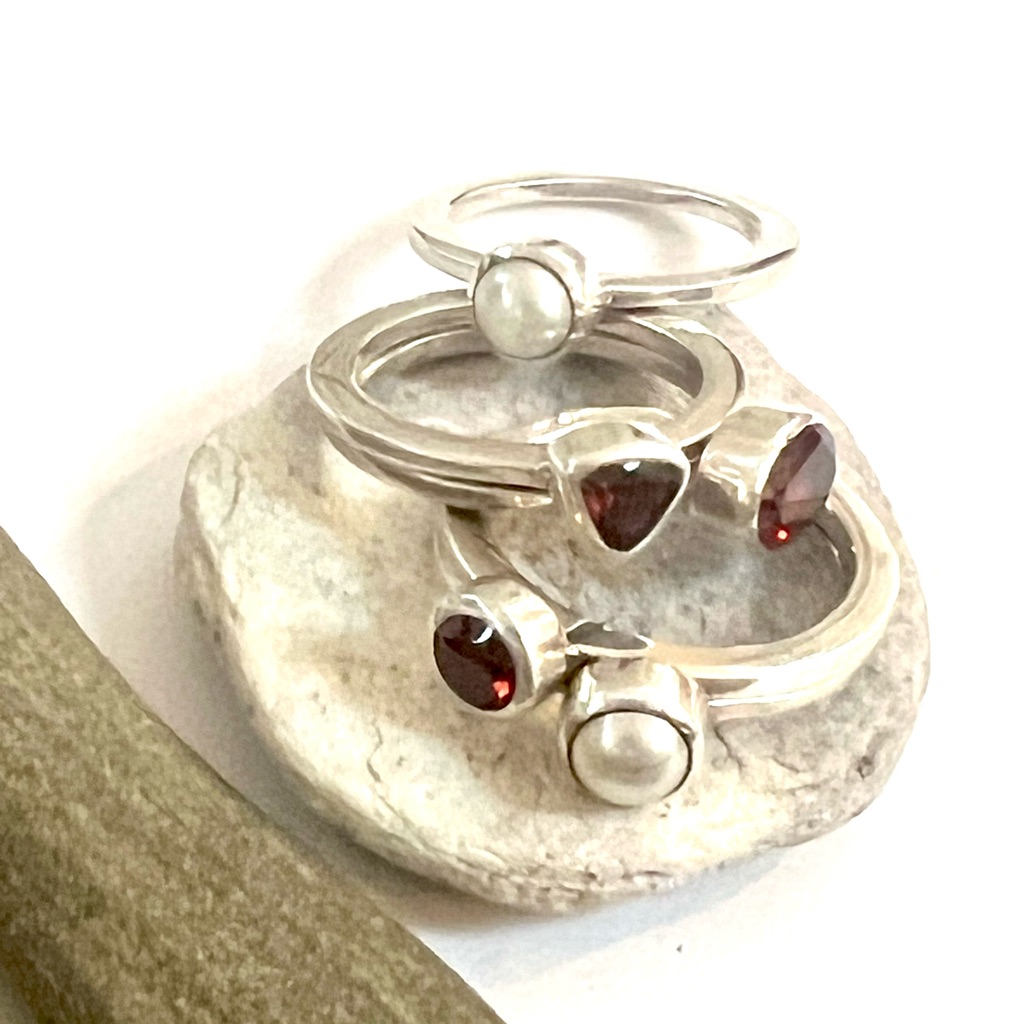 Elegant Silver And Red Gemstone Ring Set